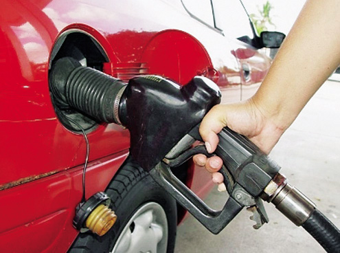 ALERTA ao FRENTISTA: para sua segurança, não encha o tanque até a 
